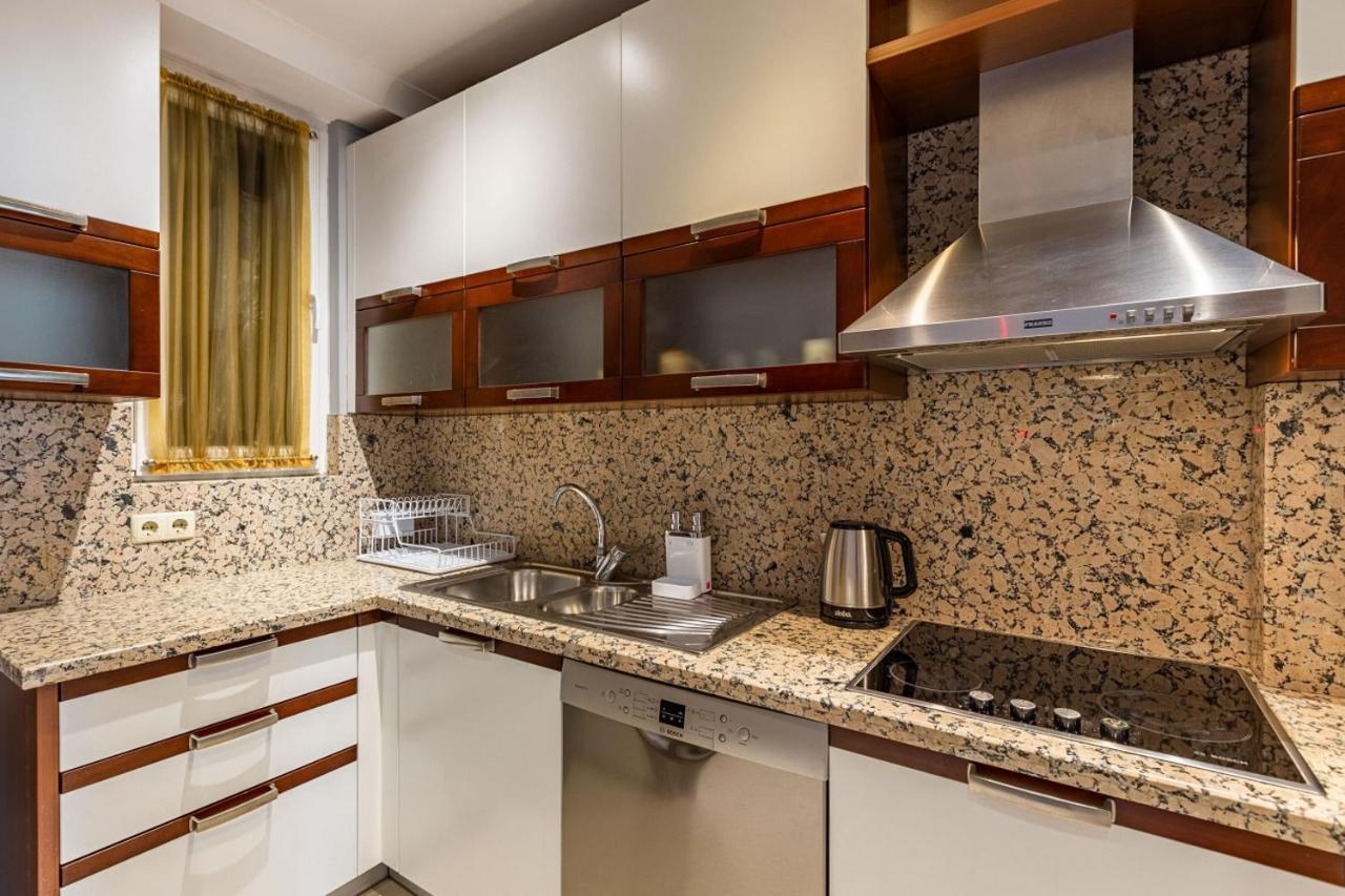Outstanding Flat With Calming View Nisantasi Lägenhet Istanbul Exteriör bild